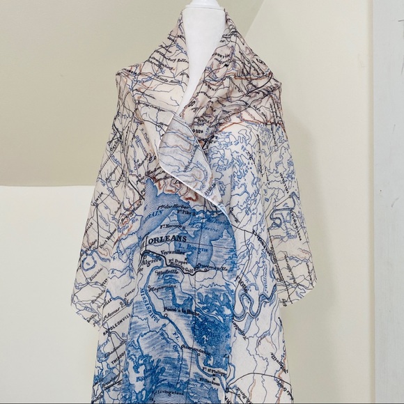 NEW without TAGS Elegant Wrap with map of Louisiana - Picture 1 of 9